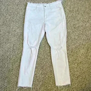 Altar’d State White Jeans Distressed at Waist, Knees and Ankles. Women’s Size 29